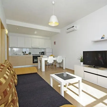 House Dalmatia L3 아파트